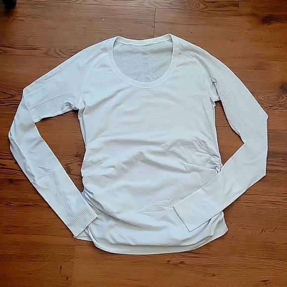 lululemon athletica Tops - Lululemon Swiftly Tech Long Sleeve Scoop Ruched